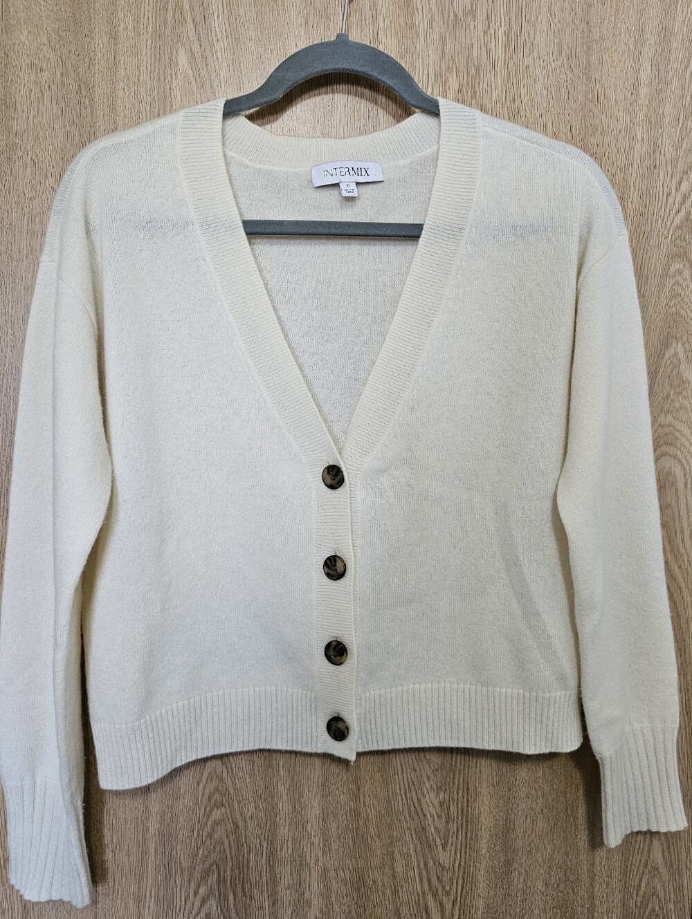 Intermix Cream Ivory V-Neck Cashmere Cardigan Sweater Size P (Small ?)